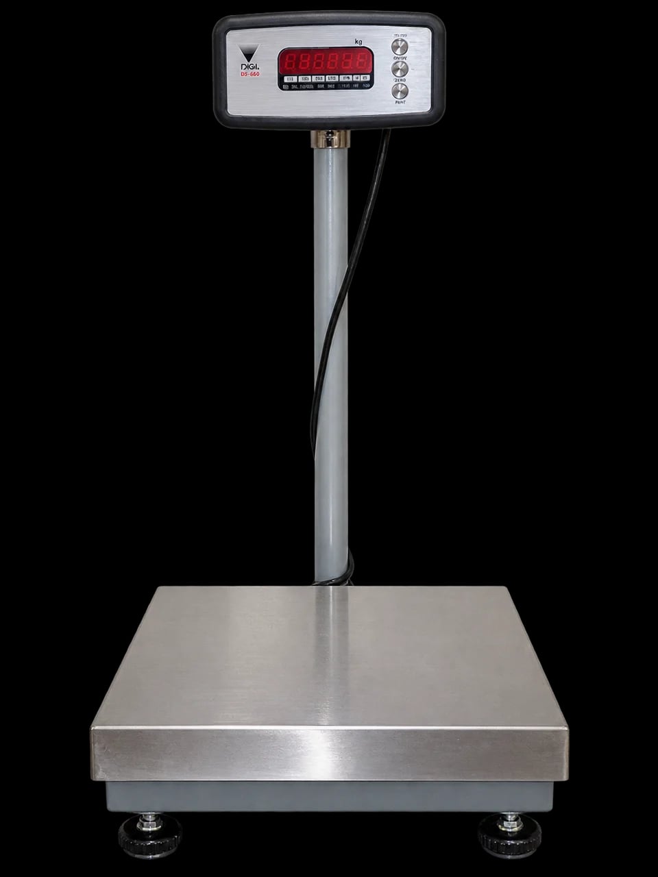 Báscula electrónica con plataforma de acero, pedestal y visor digital. Imagen de referencia.