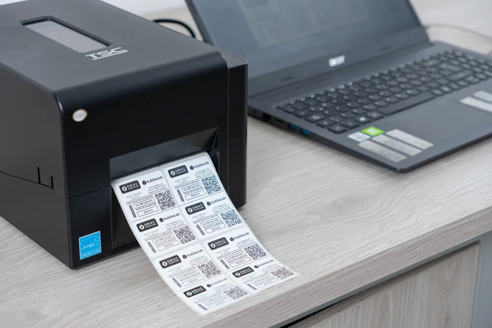 Preparación de etiquetas de calibración y documentación en KubikaLab.